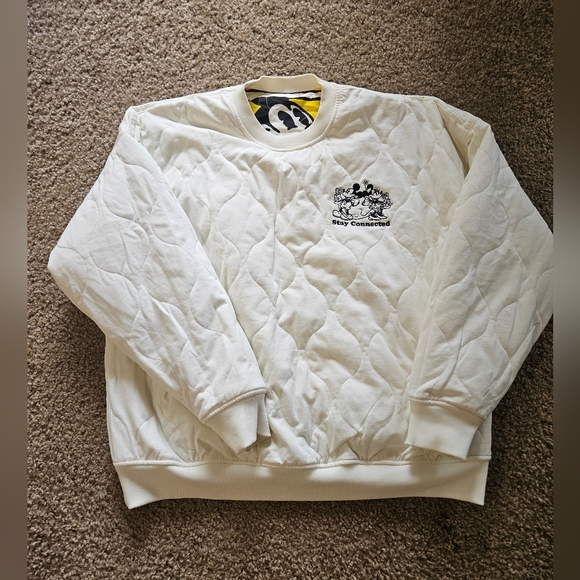 Levi's® X Disney Mickey&Friends Down Crew Block Reversible Sweartshirt, Size XL - Picture 5 of 8